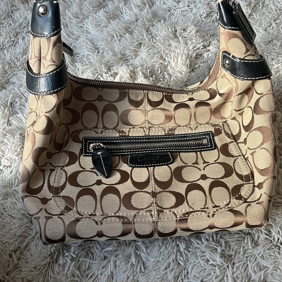 Stunning Coach Signature Beige and Brown Canvas and Leather Hobo Boat Bag - Picture 10 of 14